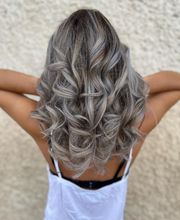 Em Hair Lounge image 3