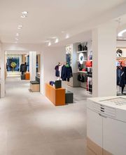 Lacoste Lorient image 7
