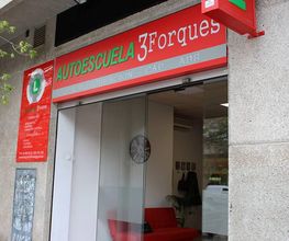 AUTOESCUELA_05.jpg