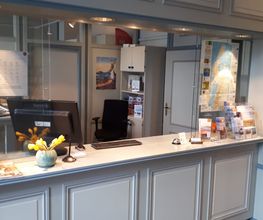 Unser Info-Counter in der Tourist-Info "Alte Post" in Westerland