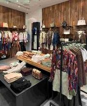 GUESS immagine 5