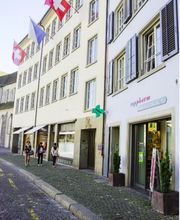 TopPharm Apotheke Paradeplatz AG Bild 2