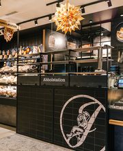 Junge Die Bäckerei. Bild 12