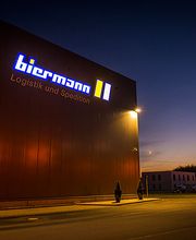 Profilbuchstaben als Außenwerbung