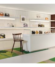 LOEWE La Rinascente Milan - Accessories immagine 5