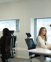 BUZZINTALENTS ist eine renommierte Influencer-Agentur aus Stuttgart, die sich darauf spezialisiert hat, Marken und Menschen zusammenzubringen und herausragende Influencer-Kampagnen zu entwickeln. Als Full-Service Influencer Agentur platzieren wir Marken, Produkte und Botschaften in perfekte Inszenierung und erreichen damit Deinen individuellen Zielkunden: effektiv, zielorientiert und in professionellster Umsetzung.