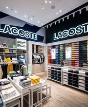 Lacoste Outlet La Vallée Village image 2