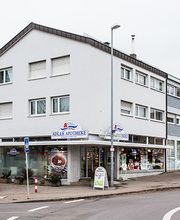 Aussenansicht der Adler-Apotheke Kernen