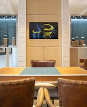 Hublot Saint-Tropez Boutique image 8