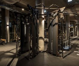 Fitness First München DER Bogen - Kabeltürme