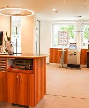 Volksbank Raiffeisenbank Oberbayern Südost eG - Filiale Kirchanschöring Bild 2