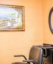 Laurelwood Health Care Center image 1