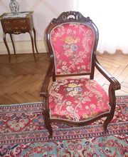 Manat Dominique image 1