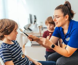Untersuchungen bei Kindern in der Augenarztpraxis Wetzlar ocularis.pro