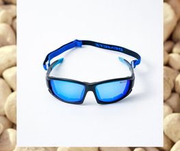 Optic 2000 image 4