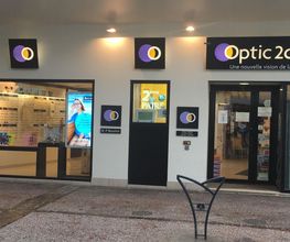 Optic 2000 image 1