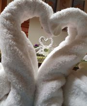 Arissara Thaimassage, Handtuch als Herz