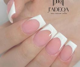 J'adeqa Nails Pedicure Lashes Bild 5