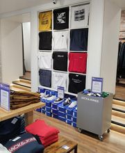 Tom's Corner image 6