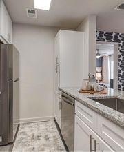 Huntington Glen image 2