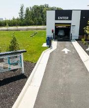 
Get a car wash at Splash In located at 24755 Gum Spring Rd, Chantilly, VA! Don’t forget to grab some food inside at our café!