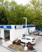 Get your car wash at Splash In located at 288 Christiana Road, New Castle, DE!