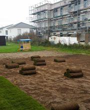 Rollrasen verlegen
