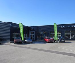 Garage Du Lac image 2