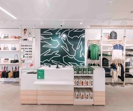 Close Up - Store