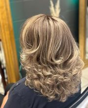 Coiffeur Hair Artist Bild 3