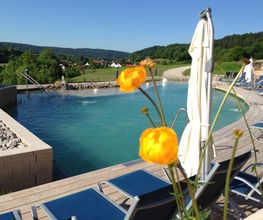 Badeteich im Saunaparadies der Therme Obernsees