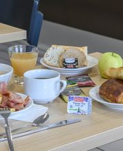 B&B HOTEL Orange image 4