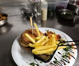 Café-Restaurant La Colonne Bild 8