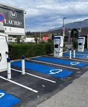 bp pulse Charging Station image 6