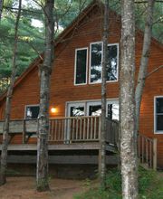 Maine Lakeside Cabins image 2