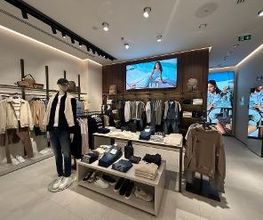 GUESS immagine 4
