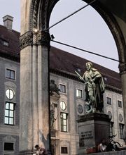 Rechtsanwälte, Steuerberater & Wirtschaftsprüfer_ Rechtsanwälte Illichmann, Kettl & Partner GbR München