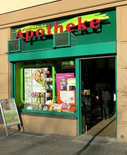 Aussenansicht der Paul-Lincke-Apotheke
