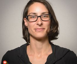 Herzlich willkommen in Deiner WunderMusikSchule in Berlin-Pankow!
Ich bin Denise Wunder, die Leiterin der Musikschule.