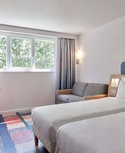 B&B HOTEL Cergy Port image 11