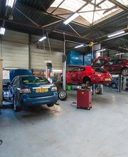 AutoFirst Saab Apeldoorn B.V.