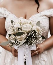 Linie 8 Brautmoden - Curvy Bride München Bild 4