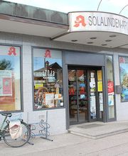 Aussenansicht der Solalinden-Apotheke