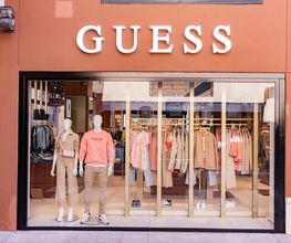 GUESS OUTLET BONAIRE imagen 1