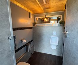 Toilettenwagen / WC Anhänger mieten