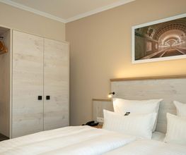 Doppelzimmer 7 zur Straße 07 - Boutique Hotel Rosengarten Hamburg