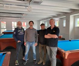 Everlong Pool Billards & More - Sala biliardi Bild 7