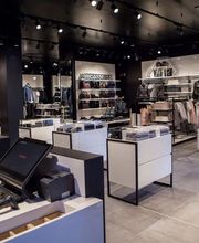 Calvin Klein Outlet immagine 5
