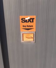 SIXT Noleggio Auto Pisa - Aeroporto di Pisa Galileo Galilei (PSA) immagine 11