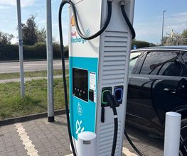 Shell Recharge Charging Station Bild 1
